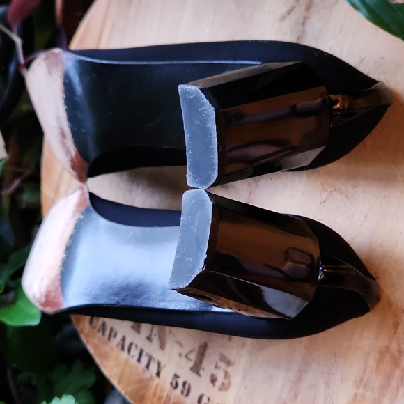 8.5B Black Stretch Nylon Backseam Stuart Weitzman Square-Toe Block Heel Pumps - Picture 8 of 10